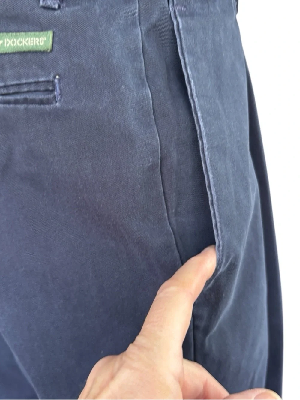 Dockers Men's black pleated chinos, size 38/34, vintage, office, dressy, casual - Picture 4 of 10